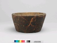 藏品(雕刻木盆)的圖片